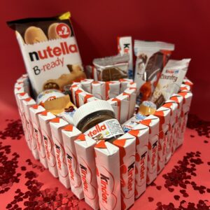 Pastel Corazón Kinder